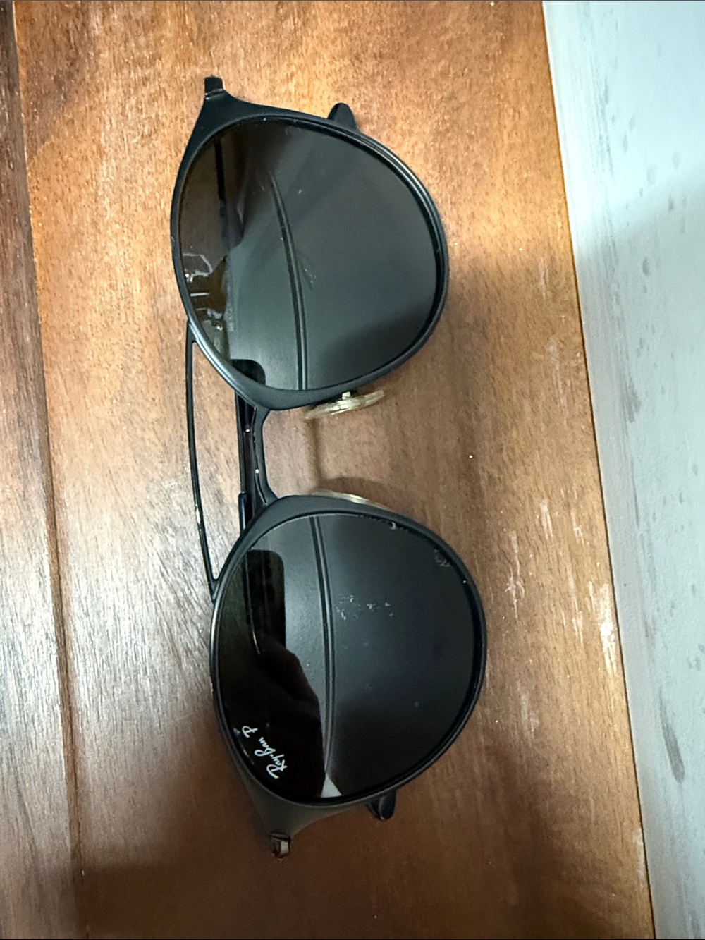 Ray-Ban Polarized Black Round Aviator Sunglasses